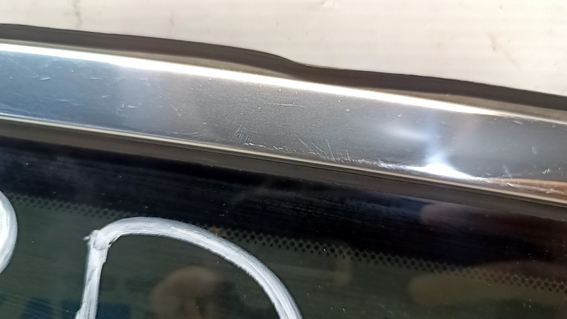 Rear left window with blind glass, Infiniti JX35 QX60 13-20, scratches on chrome