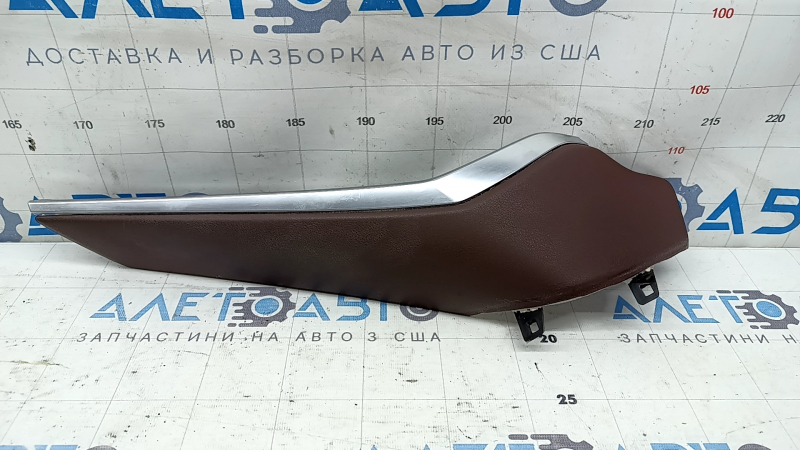 Right center console trim for Toyota Venza 21-24, leather, brown, scratches, broken fasteners