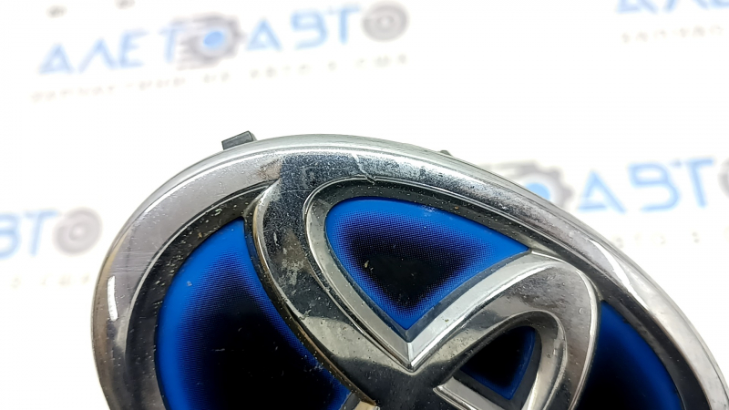 Toyota Prius 30 10-15 grille emblem, sand, chrome finish