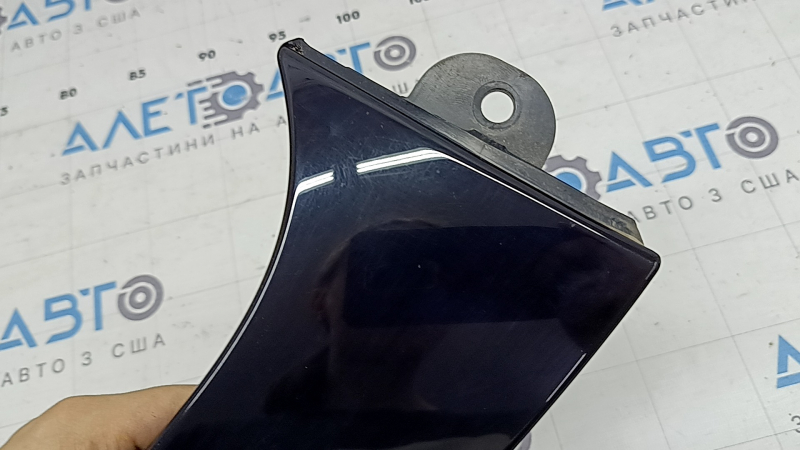 Right trunk spoiler for Alfa Romeo Stelvio 18-25 (scratches)