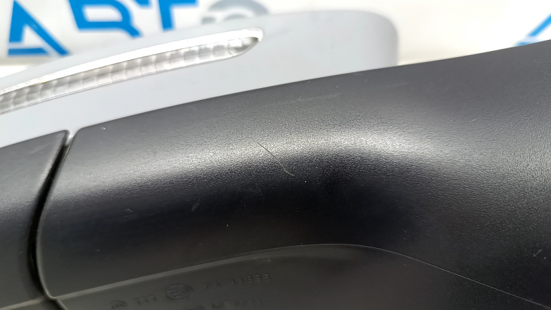 Right side mirror assembly for Volkswagen ID.4 21-22, 12+2 pins, turn signal, backlight, heated, BSM, gray LA7C, scratches