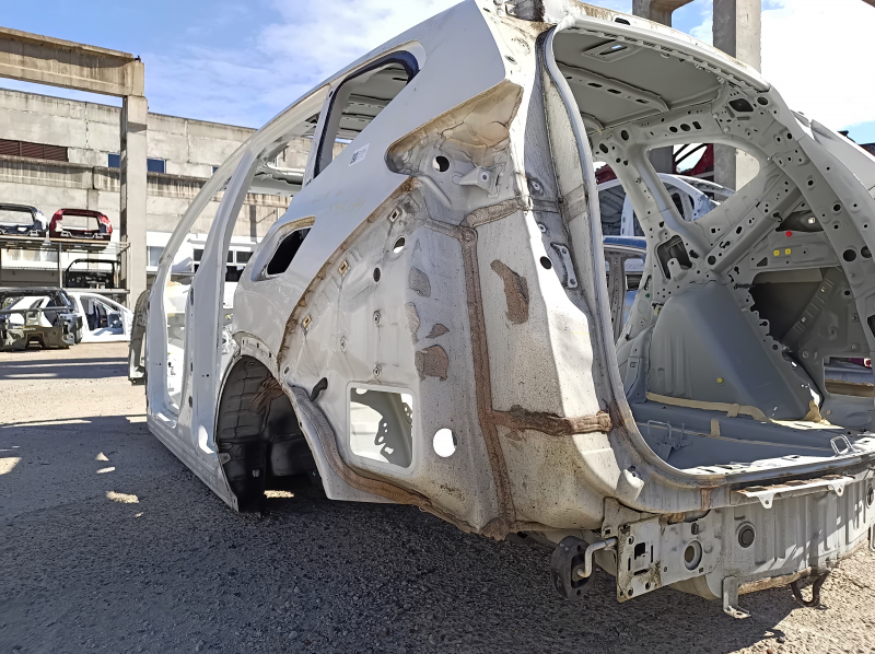 Quarter wing rear left Honda CRV 17-22 on the body, white, bumpers