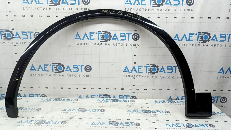 Front left fender arch trim for Audi Q5 80A 18-20, light scratches, broken fasteners