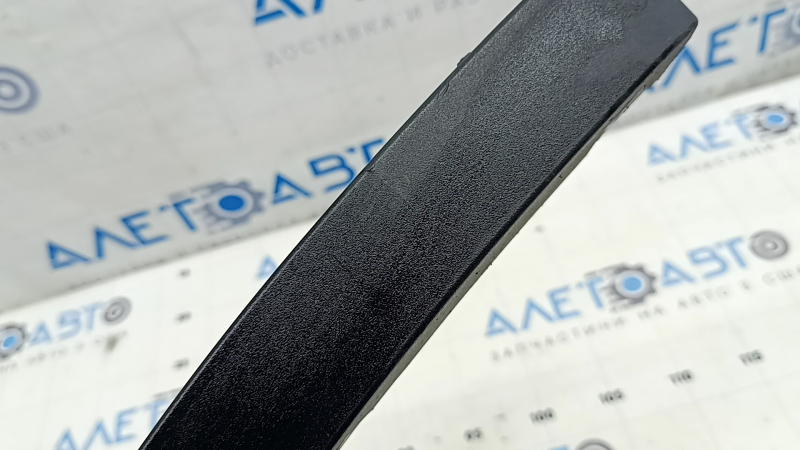 BMW X5 F15 14-18 Pure Experience front left fender arch trim, structure, scratches, broken mount