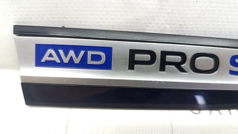 AWD PRO S emblem logo front right fender Volkswagen ID.4 21-22 scratches