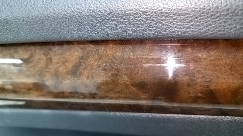 Front right door panel for Audi Q5 80A 18-20 black leather, wood molding, with handle, armrest and insert black leather, scratches