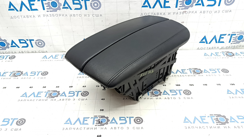 BMW X5 F15 14-18 armrest, black Dakota leather, scratches