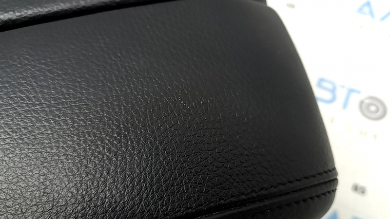 BMW X5 F15 14-18 armrest, black Dakota leather, scratches