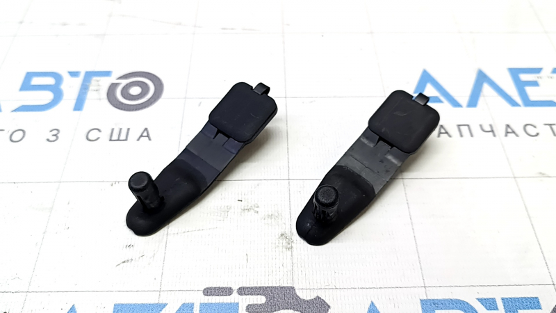 Passenger mat bracket (2 pcs.) for Nissan Rogue Sport 17-22