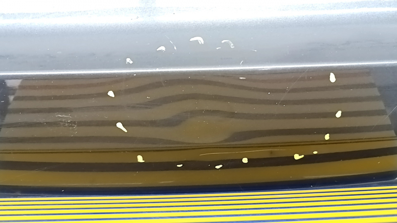 The trunk door is bare, the lower part of the BMW X5 F15 14-18 graphite A90, there are nicks, scratches, and a dent.