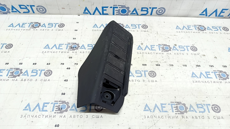 Ford Bronco Sport 21-25 black footrest, scuffed, needs cleaning