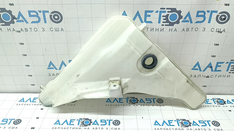 Audi Q8 19-25 windshield washer reservoir with 1 motor