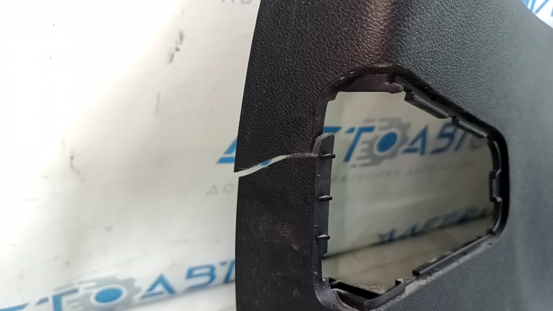 Kia Niro 17-22 black lower tailgate trim, no caps, scratches, crack