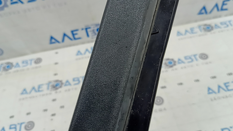 Lower rear right door trim for Audi Q8 19-25, black, scratches, trimmed guides