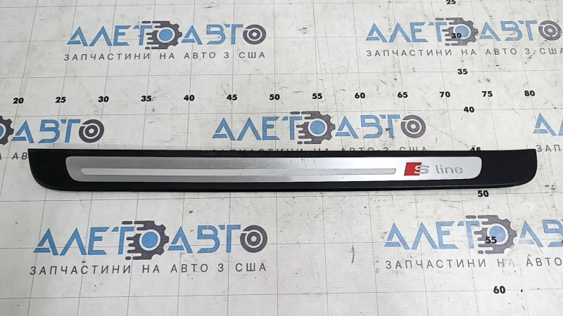 Audi A6 C7 12-18 S-line outer door sill trim, front right, scratches, broken mount