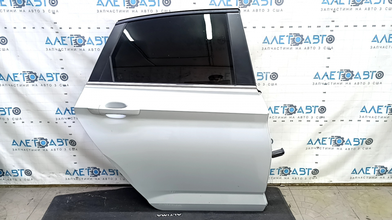 Rear right door assembly for VW Jetta 19-24 silver LB9Z