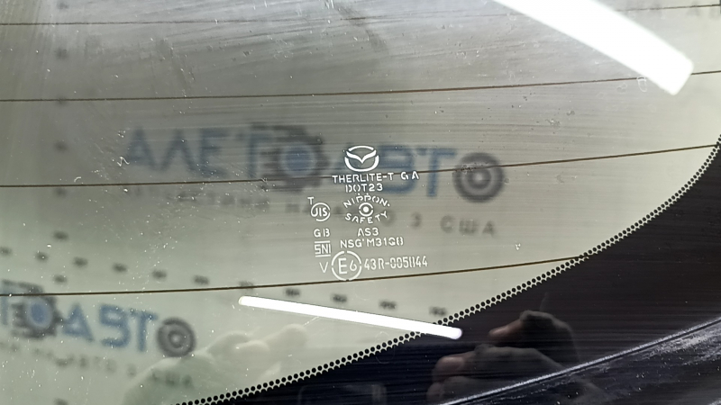 Mazda CX-5 17-24 electric trunk door with glass, tinted, blue 42M, worn glass, scratches on the glass