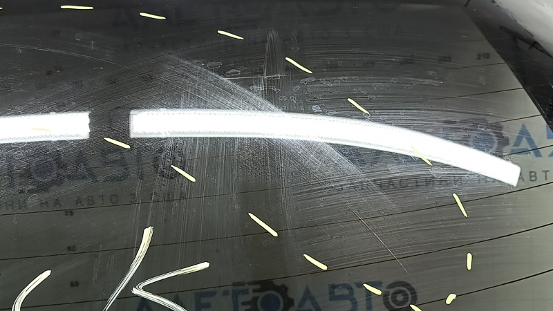 Mazda CX-5 17-24 electric trunk door with glass, tinted, blue 42M, worn glass, scratches on the glass