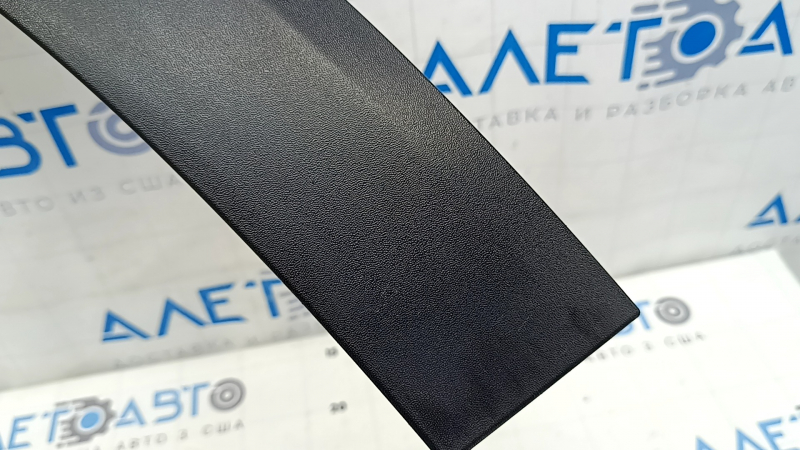 Rear left fender arch trim Mercedes W167 GLE 350 450 20-23 structure, type 2, scratches