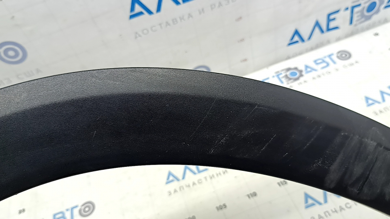 Front left fender arch trim Mercedes W167 GLE 350 450 20-24 structure, type 2, scratches, worn
