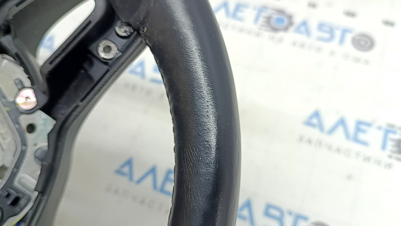 Mercedes W167 GLE 350 450 20-23 black leather steering wheel with heating, scratches, tears, dents