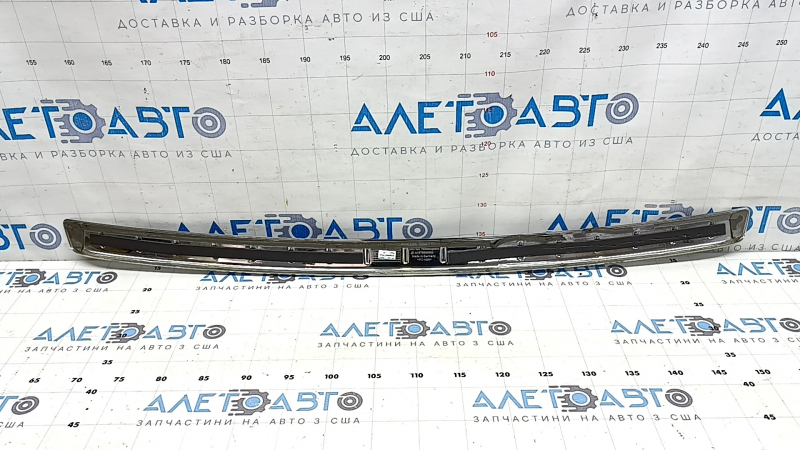 Upper rear bumper trim Mercedes W167 GLE 350 450 20-24 chrome, scratches, swollen chrome, bump