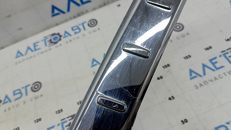 Upper rear bumper trim Mercedes W167 GLE 350 450 20-24 chrome, scratches, swollen chrome, bump