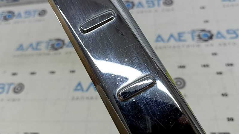 Upper rear bumper trim Mercedes W167 GLE 350 450 20-24 chrome, scratches, swollen chrome, bump