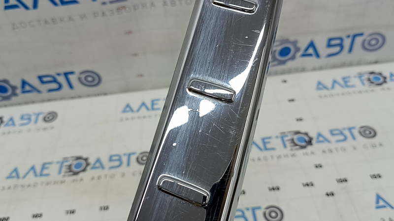 Upper rear bumper trim Mercedes W167 GLE 350 450 20-24 chrome, scratches, swollen chrome, bump