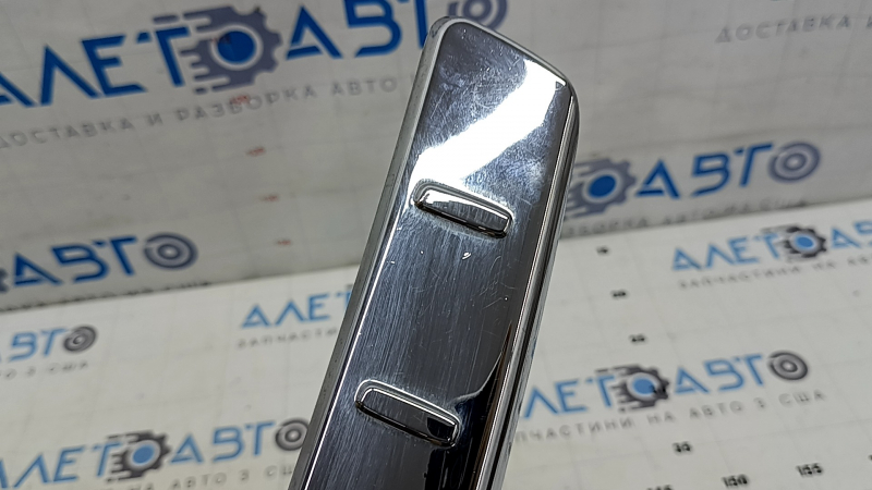 Upper rear bumper trim Mercedes W167 GLE 350 450 20-24 chrome, scratches, swollen chrome, bump
