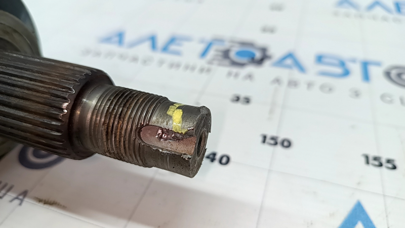 Alfa Romeo Stelvio 18-25 RWD rear right half shaft, outer CV joint end is dented
