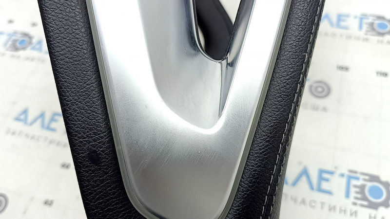 Upper center console trim for Mercedes W167 GLE 350 450 20-23, black leather with chrome, backlit, scratches