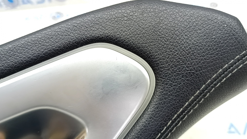 Upper center console trim for Mercedes W167 GLE 350 450 20-23, black leather with chrome, backlit, scratches