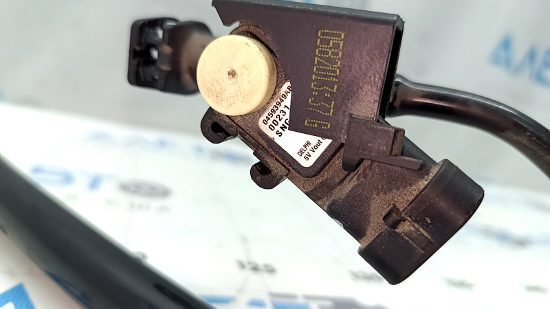 Alfa Romeo Stelvio 18-25 2.0T Fuel Vapor Pressure Sensor with Tube
