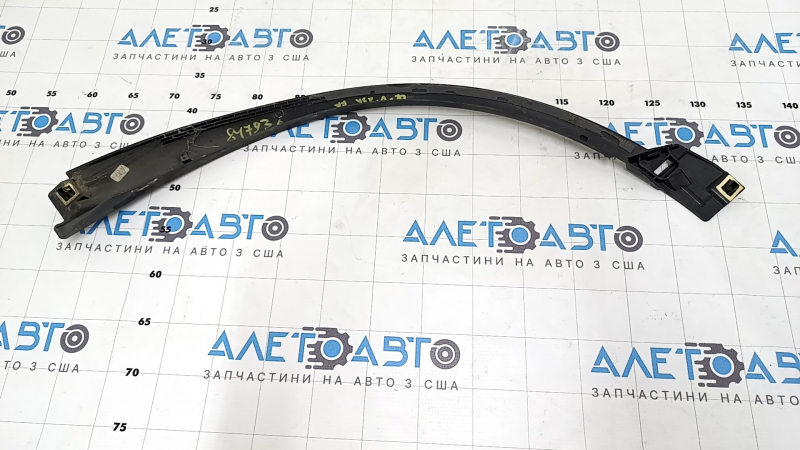 Honda CRV 23-25 rear right front fender arch trim on the body, structure, scratch, broken fastening
