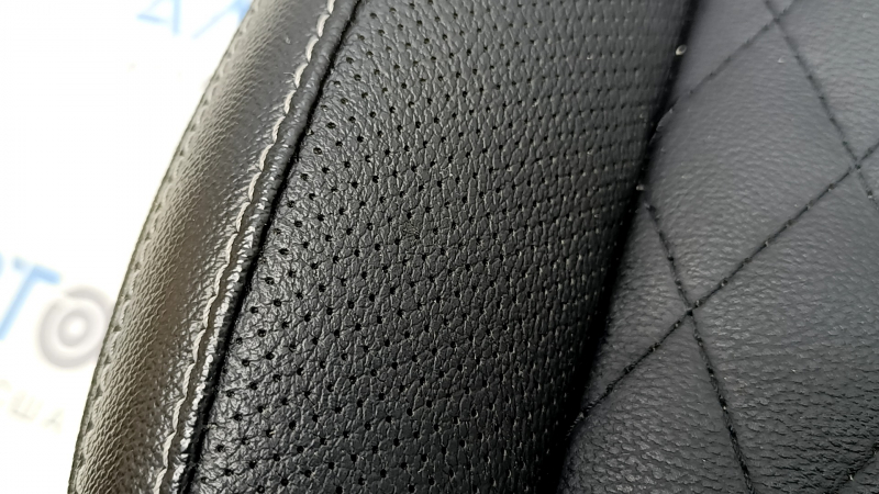 Driver's seat cushion cover for Ford Escape MK4 2023-2025, black leather with perforation, heated, dented, worn