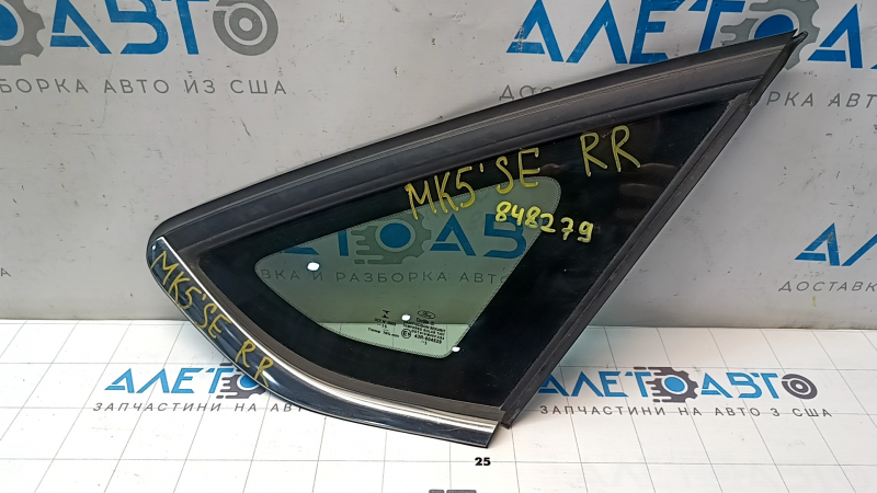Rear right window, blind glass, Ford Fusion mk5 13-20, single chrome, scratches on chrome