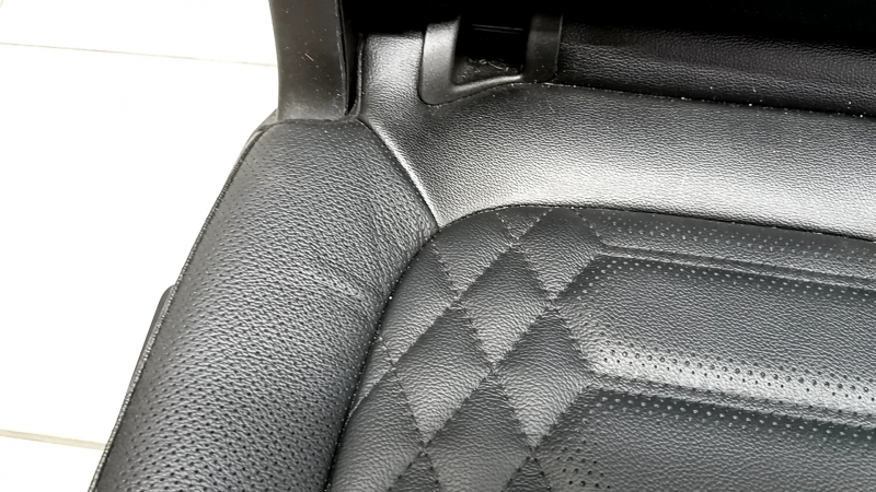 Right rear seat for Ford Escape MK4 2023-2024 without airbag, mechanical, black leather, perforated, dented
