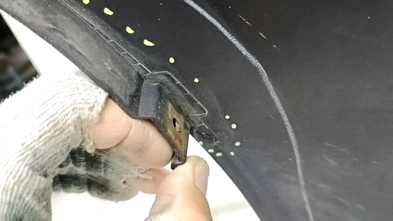 Kia Optima 16-18 USA built bare front bumper, burgundy, broken fasteners, dents, scratches