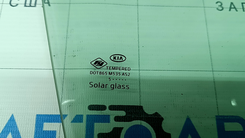 Rear right door glass for a Kia Optima 16-20