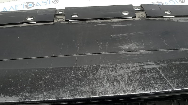 Honda Clarity 18-21 USA front bumper lower grille, center, scratches