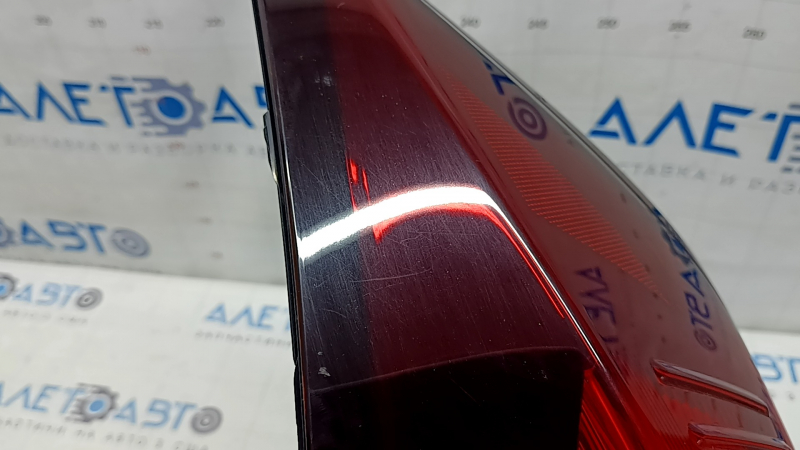 Honda Clarity 18-19 USA right outer fender light, scratches, crack