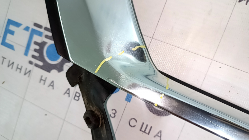BMW 7 G12 16-22 rear right door molding, chrome, with glass seal, scratches, dented