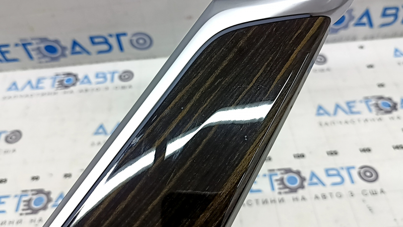 BMW X5 G05 19-23 right front panel trim panel, Fineline Stripe wood grain, backlit, scratches