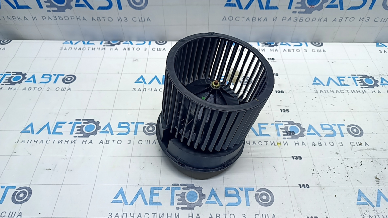 Nissan Rogue Sport 17-22 heater fan motor