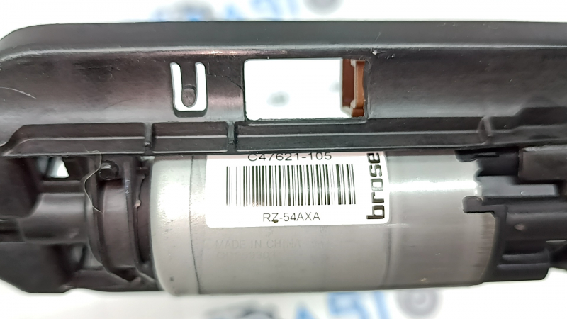 Motor for longitudinal adjustment of the driver's seat BMW X5 G05 19-22 for memory, with a bracket