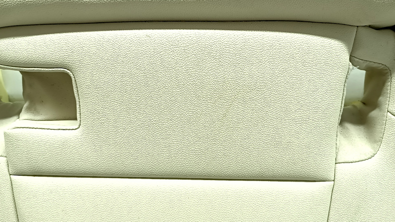 Rear seat cushion, 2nd row, BMW X5 G05 19-22, Canberra-Beige leather, heated, wrinkled, needs cleaning