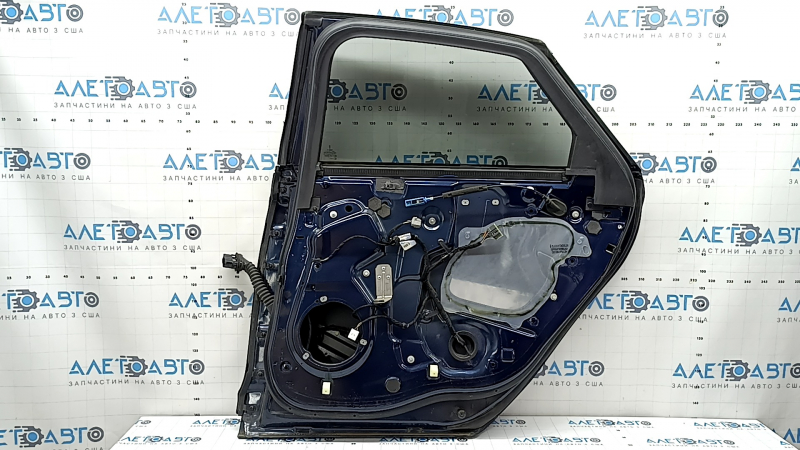 Lincoln MKZ 13-20 keyless rear right door assembly, blue N1, dents, scratches on the trim
