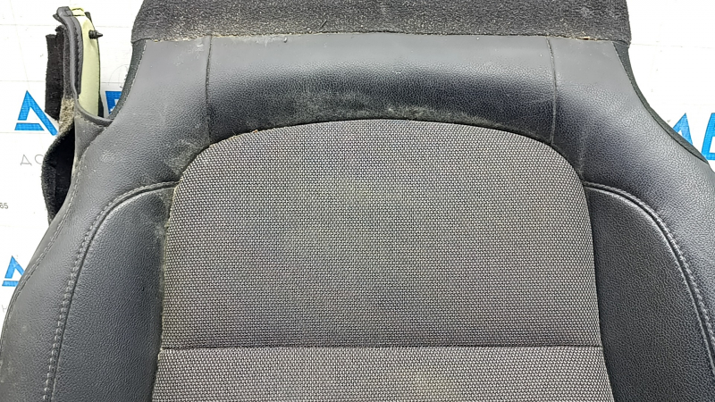 Driver's seat cushion cover for a Honda Clarity 18-21 USA, gray cloth + black leather combination, heated, wrinkled, needs cleaning