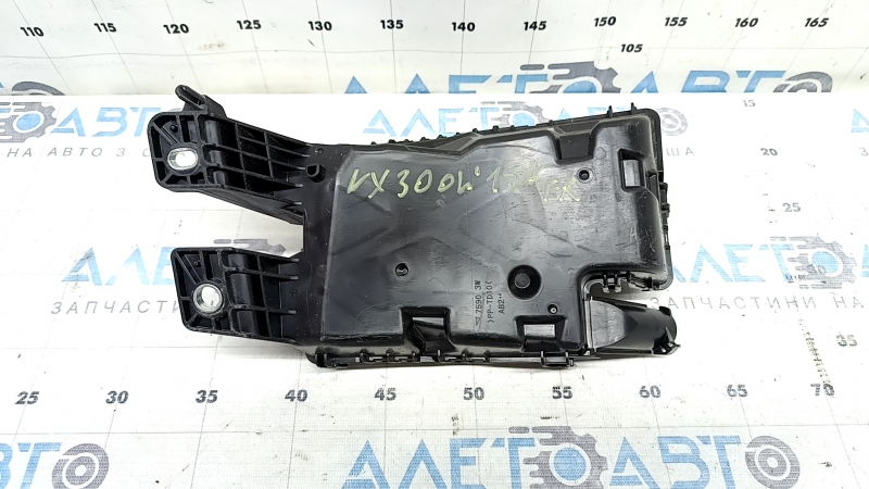 Lower fuse box cover under the hood, right, Lexus NX200t NX300 NX300h 15-21